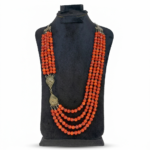 عقد "أورورا" القرمزي