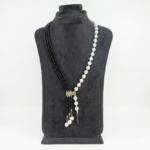 عقد "يِن يانغ" الملكي