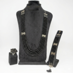 طقم "نايت كوين" الأسود الفاخر